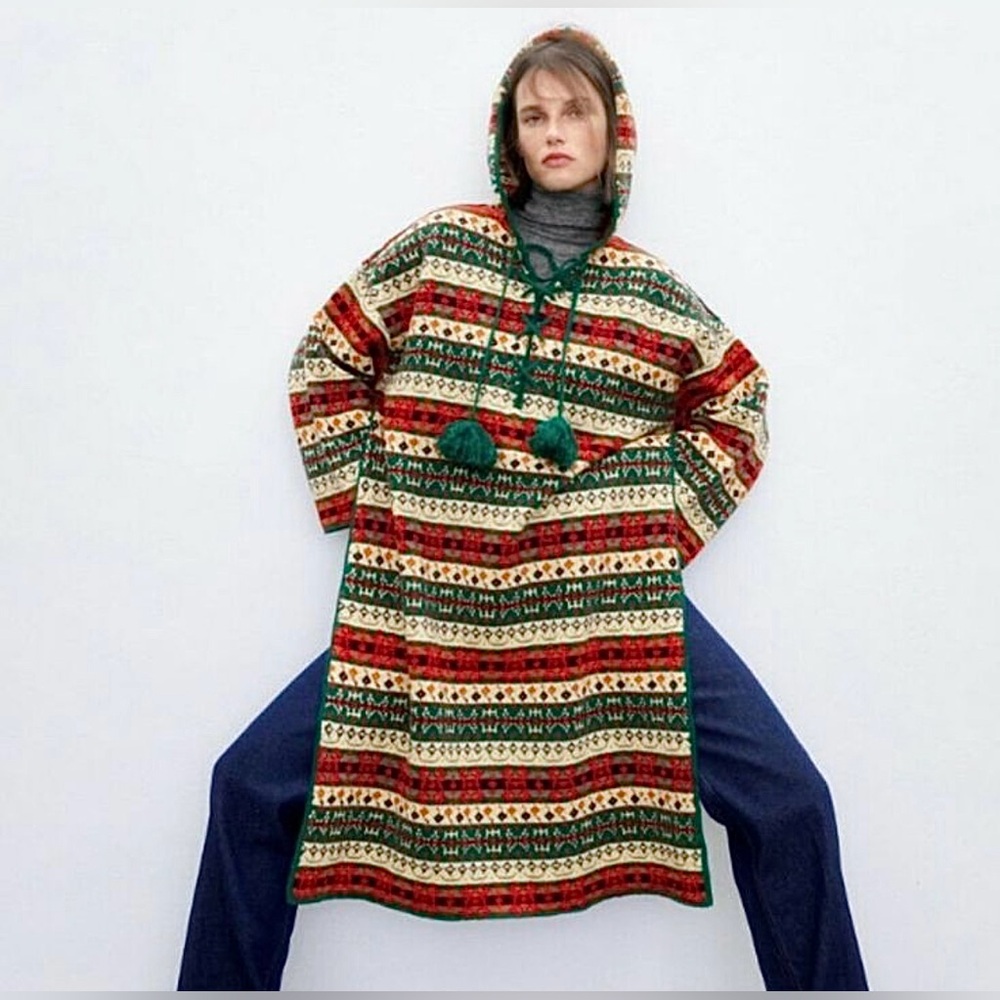ZARA Nordic Colorful Hooded Poncho with Tassels - Picture 3 of 12